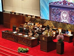 DPR Rapat Paripurna Khusus, Puan Sampaikan Laporan Kinerja Anggota Dewan