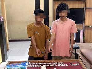 Polisi Tangkap 2 Kurir Narkoba di Bima, Simpan Sabu dalam Beras Kemasan Polisi Tangkap 2 Kurir Narkoba di Bima, Simpan Sabu dalam Beras Kemasan