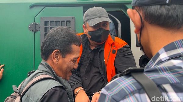 Potret Eks Kadis PUPR Sumut Topan Jadi Saksi di Sidang Korupsi Proyek Jalan