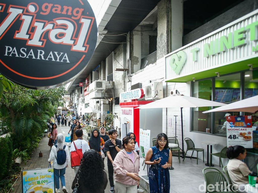 Gang Viral Blok M Jadi Spot Instagramable dan Kuliner Baru di Jakarta Gang Viral Blok M Jadi Spot Instagramable dan Kuliner Baru di Jakarta