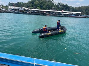 Kapal Nelayan Sendangbiru Malang Hilang Kontak di Samudera Hindia Kapal Nelayan Sendangbiru Malang Hilang Kontak di Samudera Hindia