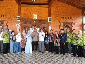 Kemenkes Kunjungi Yayasan Rehabilitasi Mental di Lamongan, Harapkan Hal Ini Kemenkes Kunjungi Yayasan Rehabilitasi Mental di Lamongan, Harapkan Hal Ini