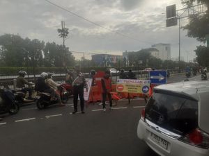 Lalin di Jl Arjuna Selatan Jakbar Dialihkan Imbas Proyek Galian Lalin di Jl Arjuna Selatan Jakbar Dialihkan Imbas Proyek Galian