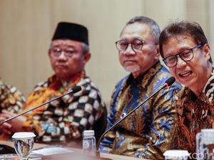 Menteri dan Lembaga Rapat Soal Keracunan Makan Bergizi Gratis