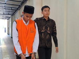 6 Pembunuh Faiz di Hutan Jombang Dihukum 3 hingga 18 Tahun Penjara 6 Pembunuh Faiz di Hutan Jombang Dihukum 3 hingga 18 Tahun Penjara