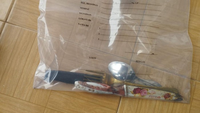 Pisau Dapur Bermoda Darah Jadi Barang Bukti Kunci Perampokan Berdarah Di Jambi