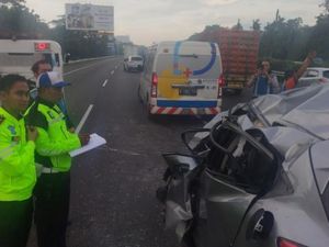 HR-V Ngebut di Tol Jagorawi Berujung Maut