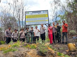 Polisi Pasang Peringatan Keras Larang Aktivitas di Lahan Eks Karhutla Rohul Polisi Pasang Peringatan Keras Larang Aktivitas di Lahan Eks Karhutla Rohul