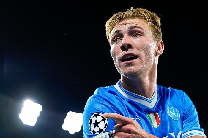 Rasmus Hojlund of SSC Napoli celebrates after scoring first goal during the UEFA Champions League 2025/26 League Phase MD2 match between SSC Napoli and Sporting Lisbon at Stadio Diego Armando Maradona on October 1, 2025 in Neaples, Italy. (Photo by Giuseppe Maffia/NurPhoto via Getty Images)