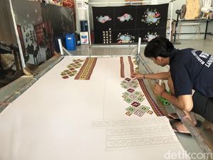 Batik Karya Napi Lapas Lombok Barat Bakal Dipamerkan di Sirkuit Mandalika Batik Karya Napi Lapas Lombok Barat Bakal Dipamerkan di Sirkuit Mandalika