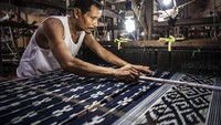 Tenun Ikat Troso Jepara Tembus Pasar Dunia
