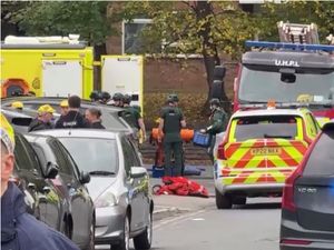 Dunia Hari Ini: Polisi Identifikasi Pelaku Serangan Teror di Sinagoge Inggris