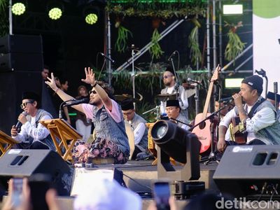 Duet Kunto Aji-Hadroh Clan Bikin Penonton Synchronize Terpukau