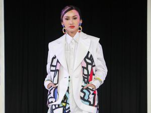 Foto: Koleksi Canvar, Kolaborasi Danjyo Hiyoji, Ade Habibie, dan Moneyman Foto: Koleksi Canvar, Kolaborasi Danjyo Hiyoji, Ade Habibie, dan Moneyman