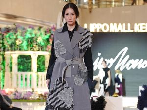 Iyonono Angkat Motif Beras Tumpah, Bawa Kisah Perjuangan Hidup dalam Busana Iyonono Angkat Motif Beras Tumpah, Bawa Kisah Perjuangan Hidup dalam Busana