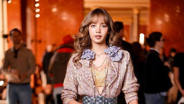 Foto: Front Row Louis Vuitton Spring 2026, Lisa dan Zendaya Pamer Kaki Jenjang