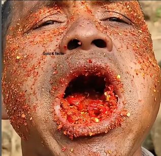 Gokil! Pria Ini Bisa Habiskan 10 Kg Cabai Bubuk dalam Sekali Waktu