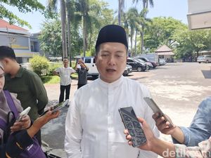 Iqbal Ungkap CEO Dorna Terkesan Budaya Lombok di MotoGP Mandalika Iqbal Ungkap CEO Dorna Terkesan Budaya Lombok di MotoGP Mandalika