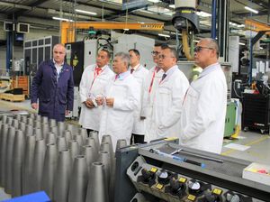 RI Jajaki Kerja Sama Industri Pertahanan dengan Prancis RI Jajaki Kerja Sama Industri Pertahanan dengan Prancis
