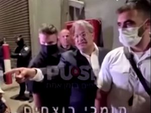 Video Menteri Israel Kata-katai Aktivis Flotilla Teroris & Pendukung Pembunuh Video Menteri Israel Kata-katai Aktivis Flotilla Teroris & Pendukung Pembunuh