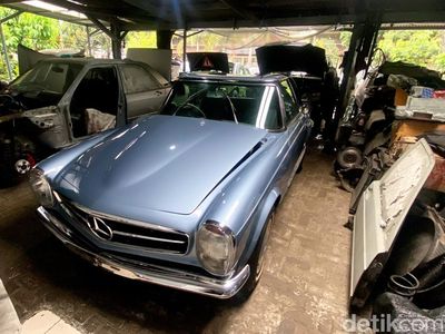 Potret Anggun Mercy Koleksi BJ Habibie yang Sempat Dibeli Ridwan Kamil