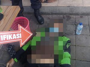 Gojek Sampaikan Duka Terkait Driver di Badung Tiba-tiba Ambruk lalu Tewas Gojek Sampaikan Duka Terkait Driver di Badung Tiba-tiba Ambruk lalu Tewas