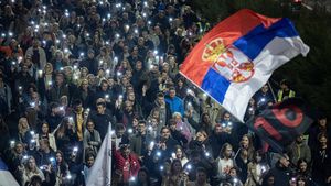 Potret Gelombang Protes Anti-Pemerintah Terus Berlanjut di Serbia