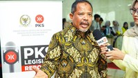 Viral Gelondongan Kayu di Banjir Sumatera, Anggota DPR Dorong Audit