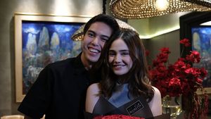 Foto Romantis Syifa Hadju-El Rumi Rayakan 1 Tahun Pacaran, Dapat Kalung Mewah