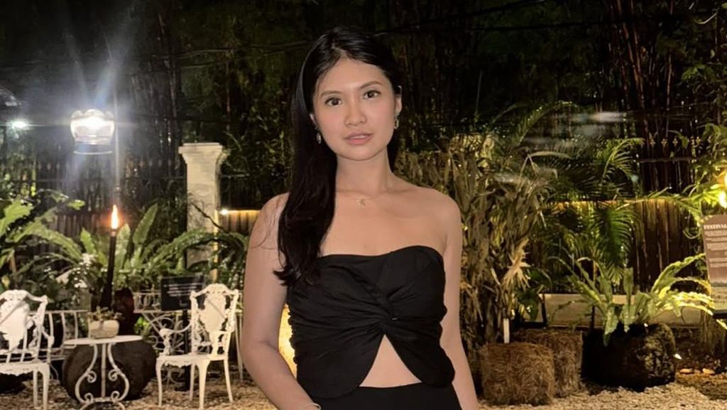 Lulus Kuliah, Vinessa Inez Punya Pacar Baru Lulus Kuliah, Vinessa Inez Punya Pacar Baru