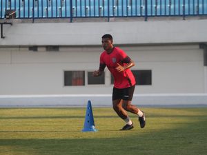 Persela Lamongan Tanpa 2 Pilar Lawan Persipura Jayapura Persela Lamongan Tanpa 2 Pilar Lawan Persipura Jayapura