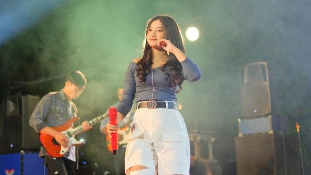 Gosip Terkini Selebriti Insertlive : Tak Ingin Isu Liar soal Kecelakaan Semakin Melebar, Cantika Davinca Buka Suara