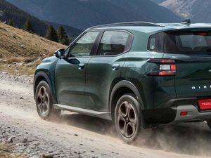 SUV Gagah Eropa Ini Sudah Ada di Dealer, Harga Rp 150 Jutaan SUV Gagah Eropa Ini Sudah Ada di Dealer, Harga Rp 150 Jutaan