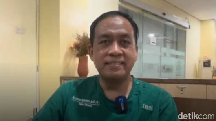 Kisah Dokter Selamatkan Santri dari Reruntuhan Al Khoziny, Pengalaman yang Menggetarkan Hati