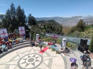 Bromo Jadi Panggung Harmoni Lagu Anak dan Pelestarian Budaya Nusantara Bromo Jadi Panggung Harmoni Lagu Anak dan Pelestarian Budaya Nusantara
