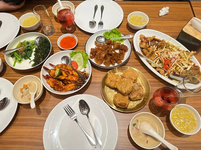 Tempat kuliner dekat Monas.