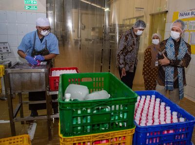 OJK Gandeng Swiss Bangun Ekosistem Koperasi Peternakan Digital di Jabar