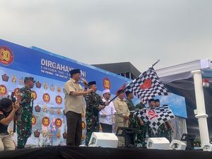 Panglima Pimpin Kirab Rakyat Jelang HUT Ke-80 TNI di Monas Panglima Pimpin Kirab Rakyat Jelang HUT Ke-80 TNI di Monas
