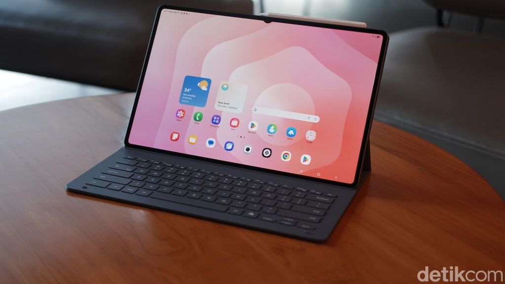 Unboxing Samsung Galaxy Tab S11 Ultra: Layar Besar Spek Gahar Unboxing Samsung Galaxy Tab S11 Ultra: Layar Besar Spek Gahar