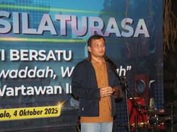 Gubernur Jateng Sebut Pers Punya Peran Vital untuk Beri Saran dan Kritik Gubernur Jateng Sebut Pers Punya Peran Vital untuk Beri Saran dan Kritik