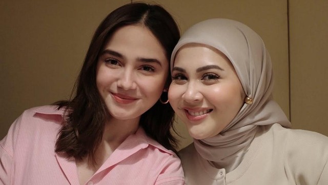 Berita Viral Selebriti dari InsertLive : Detik-detik Kesha Ratuliu Nangis Usai Tahu Syifa Hadju Dilamar El Rumi