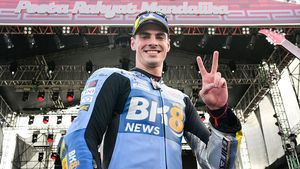Potret Liburannya Fermin Aldeguer, Juara Baru MotoGP Mandalika 2025!