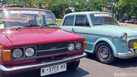 Keren! Ratusan Mobil Fiat Antik Nongkrong di Malang