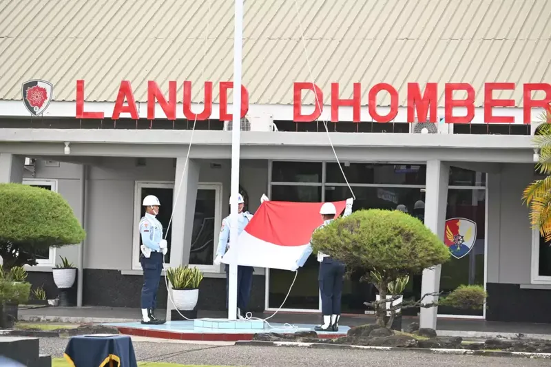 Rimba Kalimantan Ke Nama Pangkalan Udara Mengenal Legenda Letnan Kolonel Dhomber