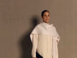 Ini Komentar Anna Wintour Saat Bertemu Meghan Markle di Paris Fashion Week