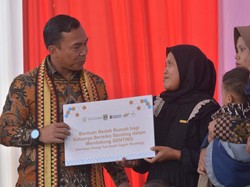 Menteri Wihaji Temui Anak Potensi Stunting di Lampung, Beri Bantuan MBG