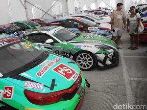Pameran Mobil Balap Tarik Perhatian Pengunjung MotoGP 2025