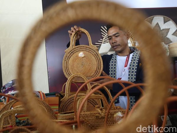 Pertamina Angkat Potensi UMKM Lokal di Ajang MotoGP Mandalika 2025