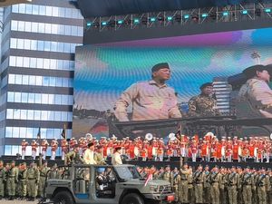 Prabowo Cek Pasukan Upacara HUT ke-80 TNI, Sampaikan Terimakasih ke Prajurit Prabowo Cek Pasukan Upacara HUT ke-80 TNI, Sampaikan Terimakasih ke Prajurit