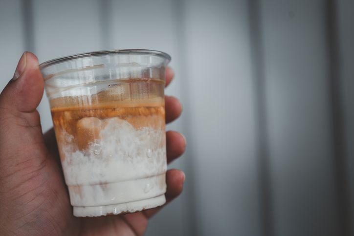 Sri Mulyani minum kopi